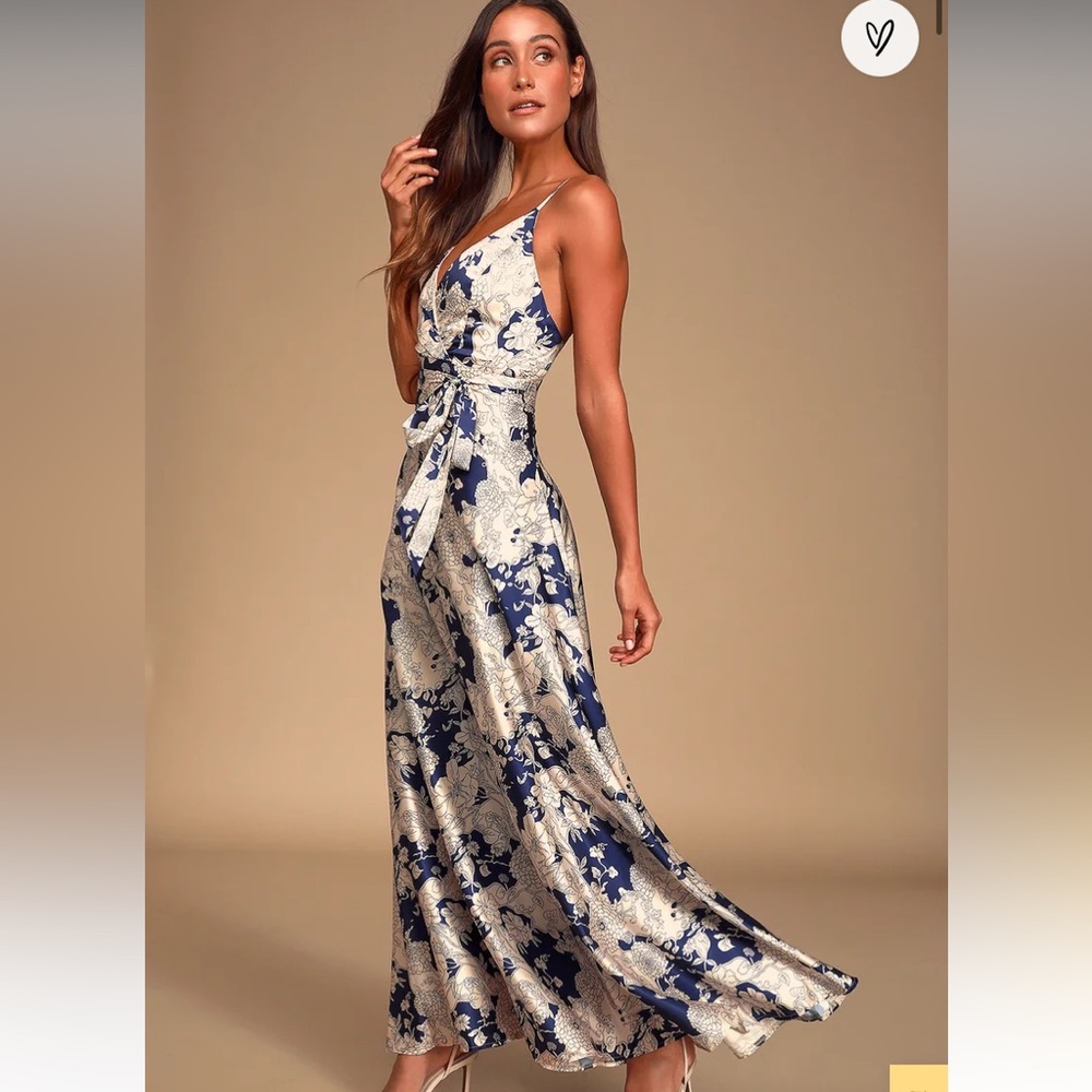 NWT Lulu’s Tea Gardens Navy Blue Floral Print Satin Maxi Dress, size XS